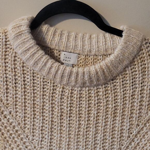 Cute a new day sweater small NWT - Picture 3 of 5